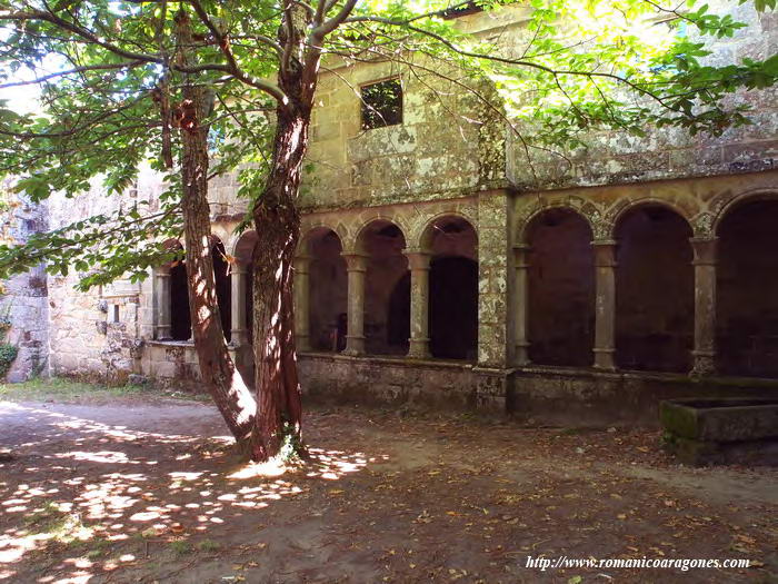 CLAUSTRO RENACENTISTA. PANDA ESTE